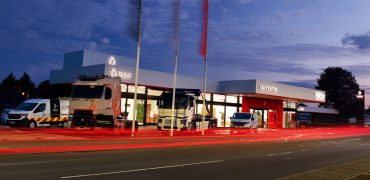 Sparks Commercial Services celebrates grand opening of new Head Office, LCV Sales & EV Education Centre