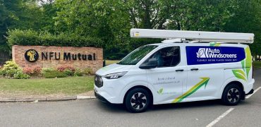 Auto Windscreens announces partnership with NFU Mutual