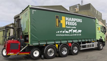 Harpers Feeds chooses Renault Trucks tridems