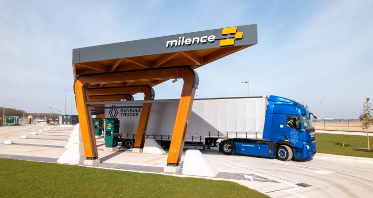 Renault Trucks maps public charging hubs for electric trucks in Europe