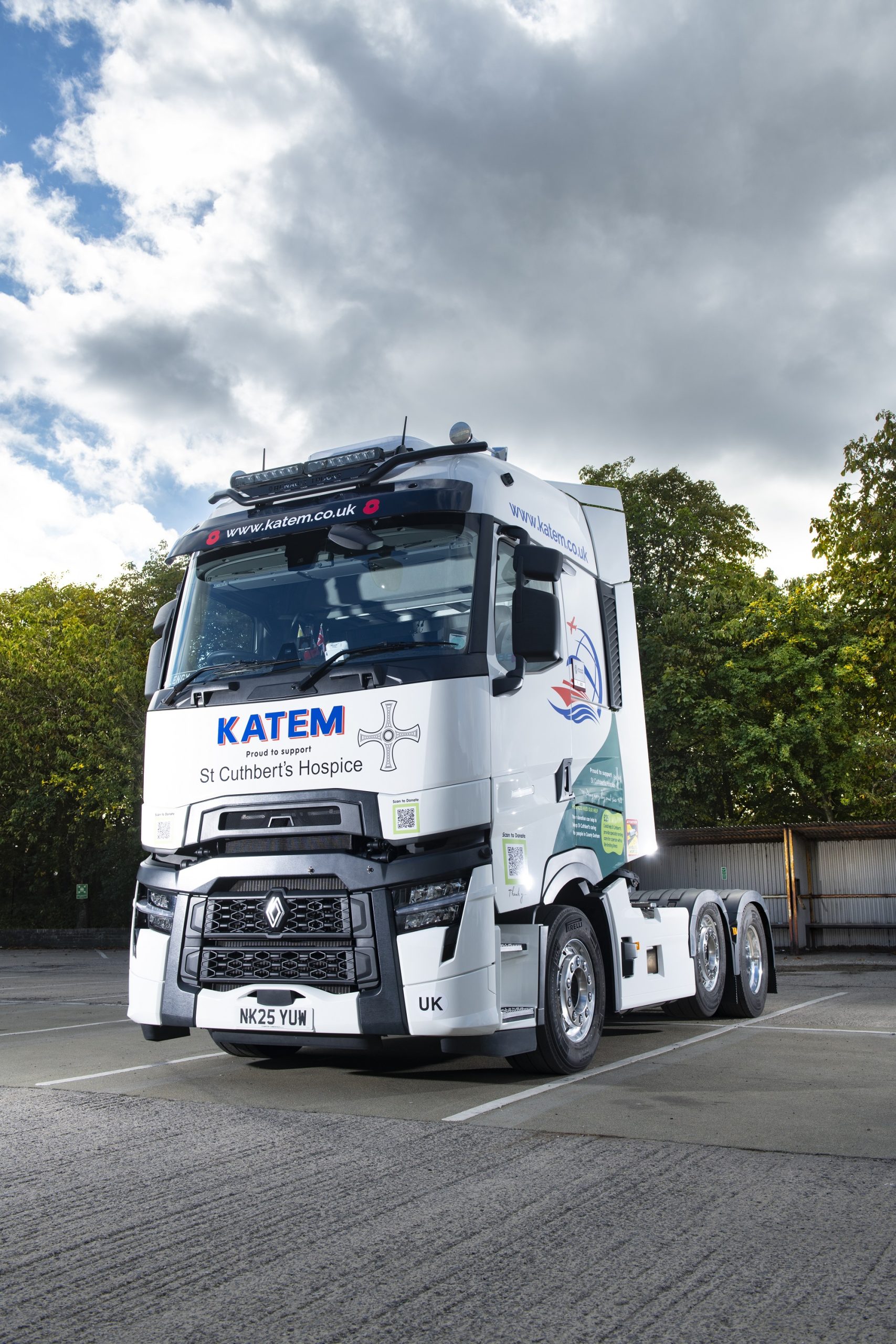 Katem Logistics celebrates founder’s 90th birthday with two new Renault Trucks