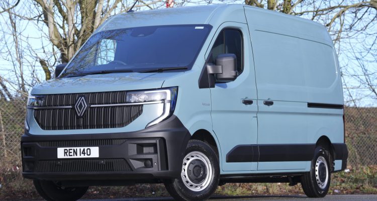 Renault Master carries away the 'Best Large Van' title