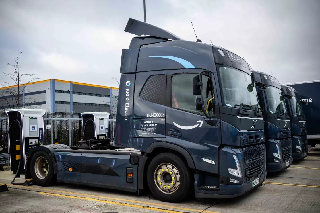 Amazon places largest-ever order of electric vehicles