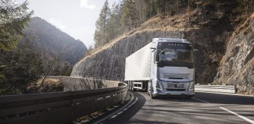 Volvo Trucks launches stop/start engine technology