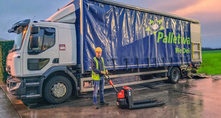 Palletways UK invests in Electric Pump Trucks for drivers