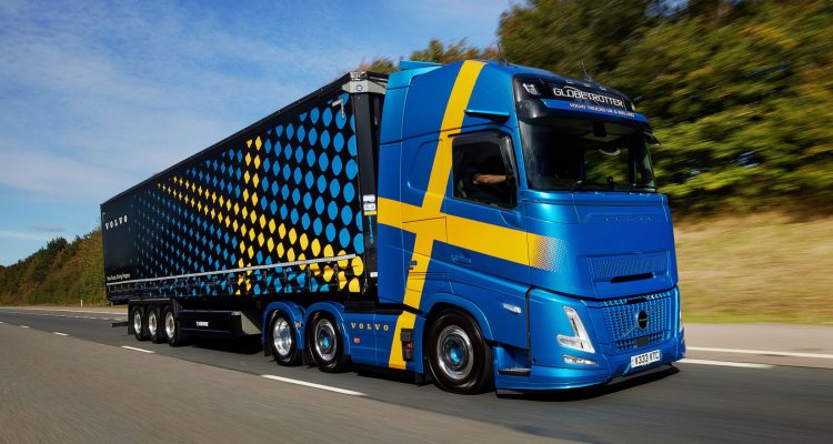 Volvo Trucks tops the UK tractor unit market