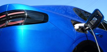 Electric car sales to increase to 580,000 in 2026