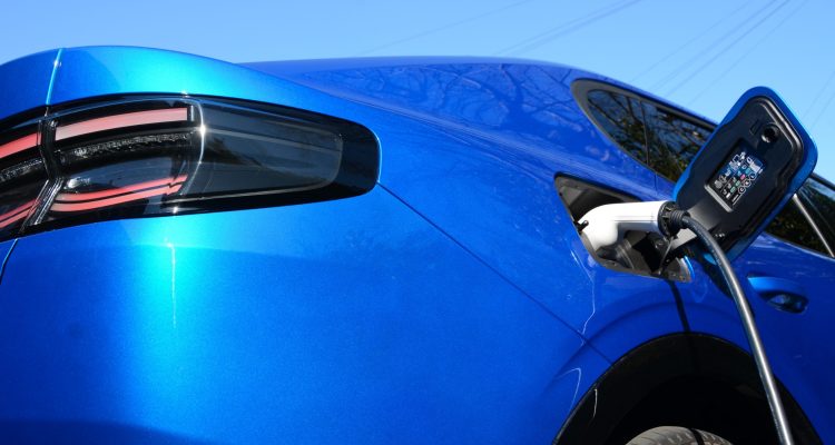 Electric car sales to increase to 580,000 in 2026