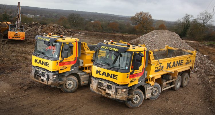 Kane Group places first-ever Renault Trucks tipper order with 10 new eight-wheelers