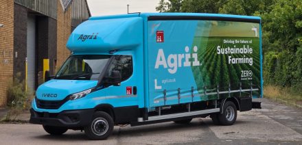 Agrii cut carbon emissions with five IVECO eDaily curtainsiders