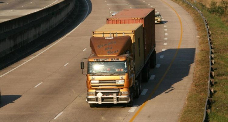 Uncertain future for HGVs as UK plans to ban diesel on 2035