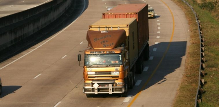 Uncertain future for HGVs as UK plans to ban diesel on 2035