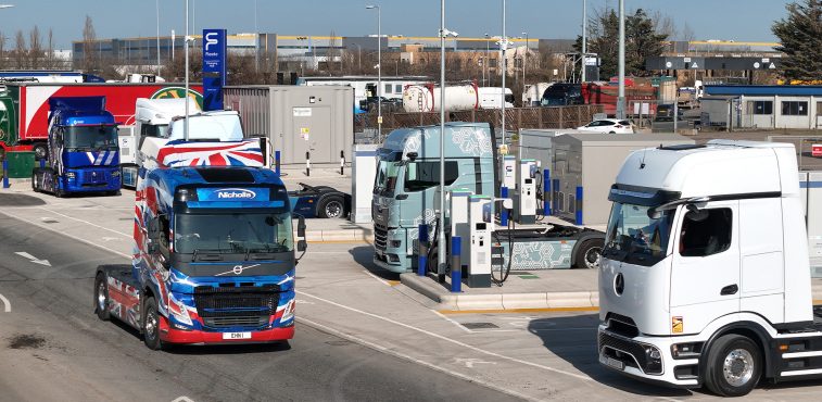 Fleete opens UK’s largest commercial EV charging hub