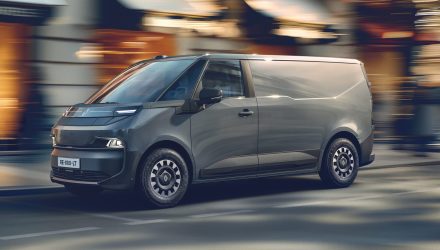 Renault Trafic E-Tech to make UK debut at CV Show