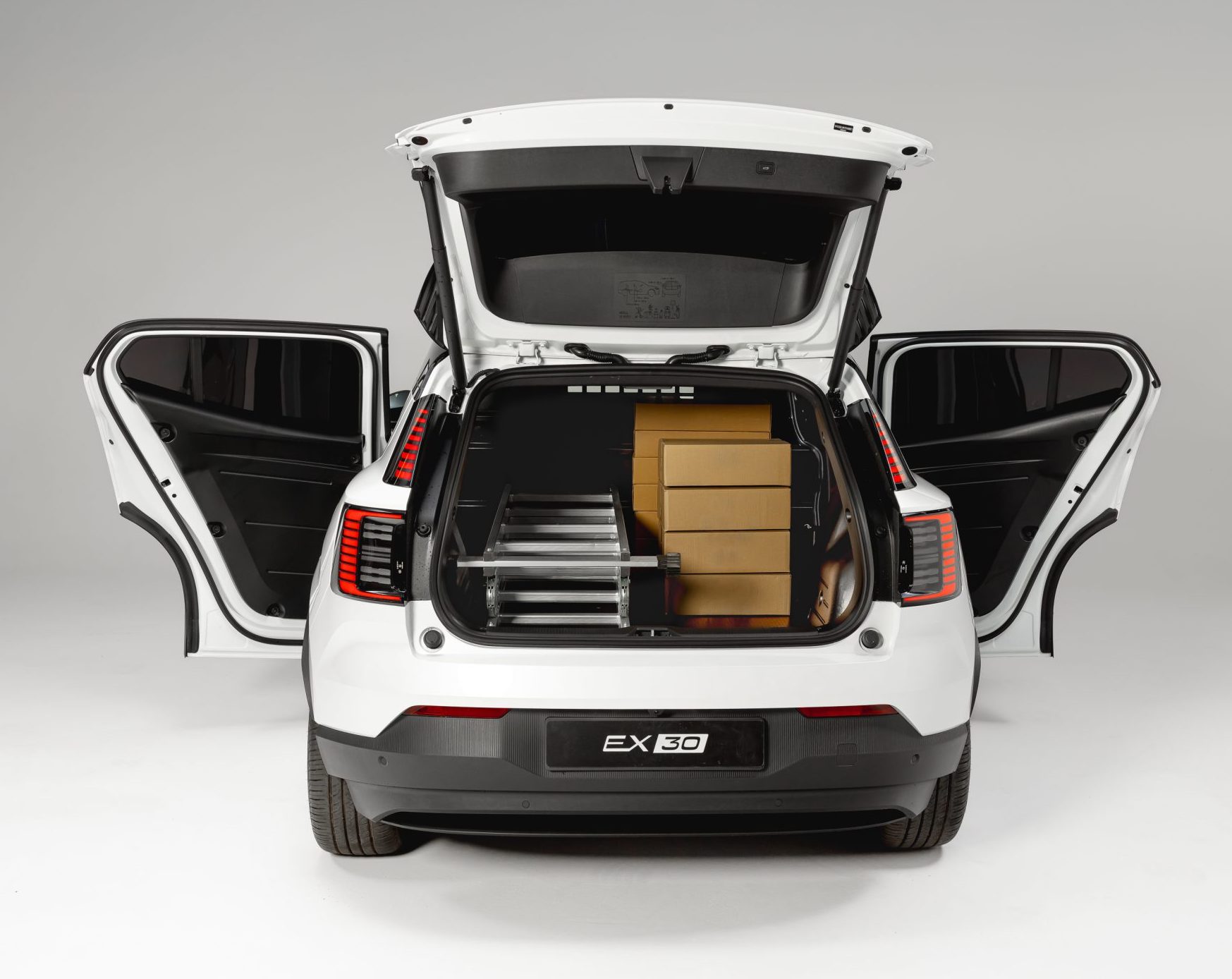 Volvo Car UK introduces the fully electric EX30 Cargo