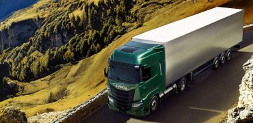 IVECO S-Way LNG Named Sustainable Truck of the Year