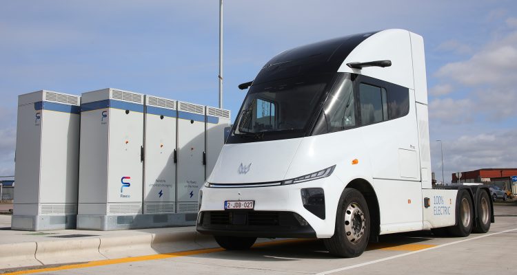 Windrose Global E700 makes UK debut with first charge at Fleete hub