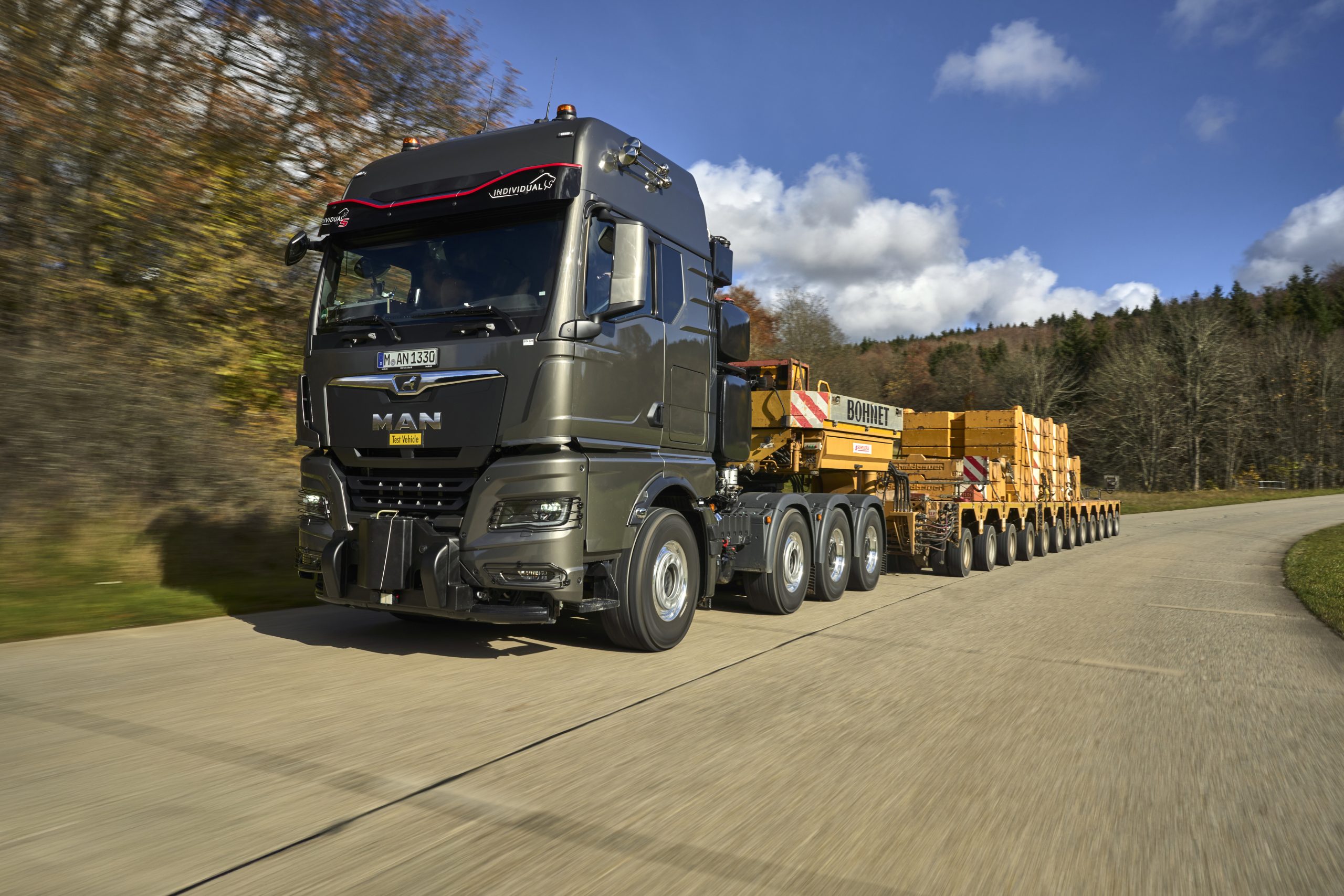 MAN launches 250-ton TGX heavy-duty tractor unit
