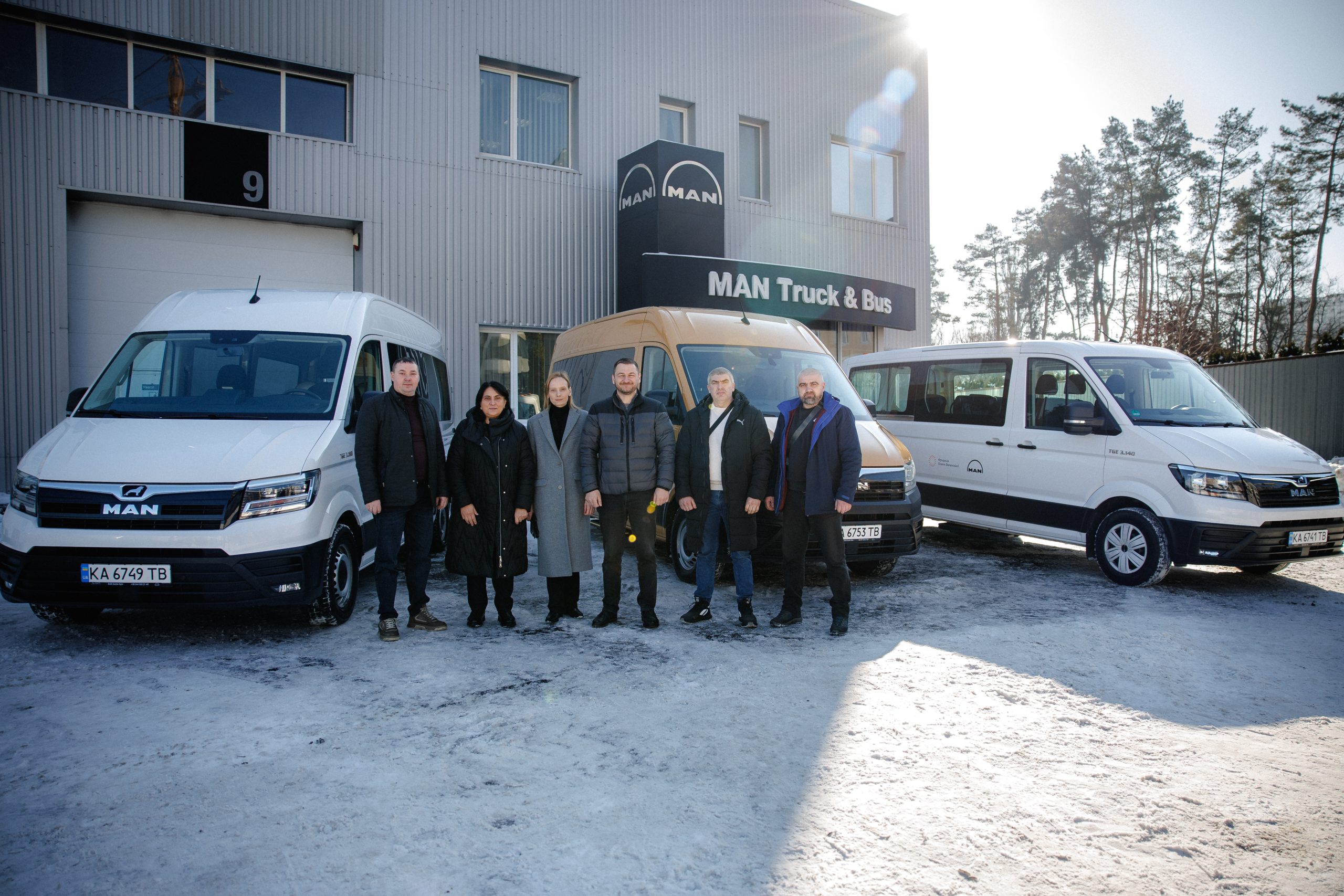 MAN donates four MAN TGEs for school transport in Ukraine