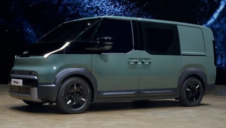 Kia PV5 Crew: from two-seat to five-seat crew layout