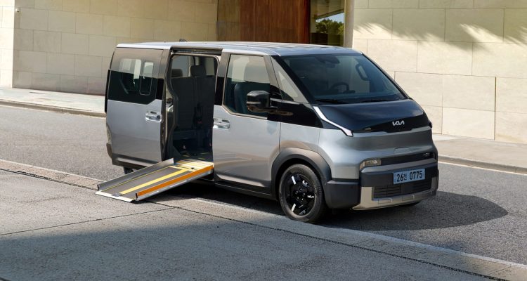 Kia expands accessible mobility range with PV5 WAV Side Entry