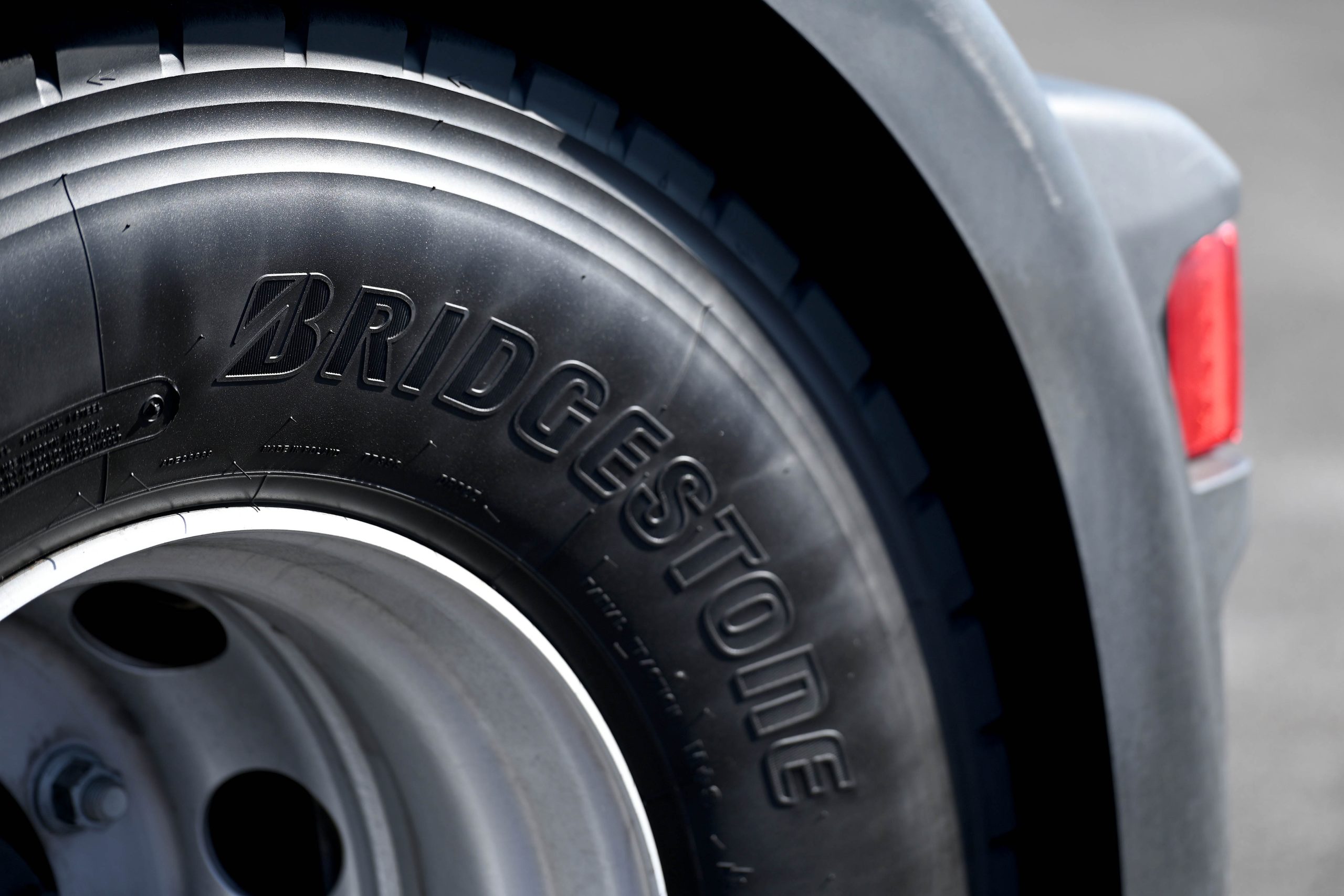 Bridgestone highlights efficiency gains for truck fleets