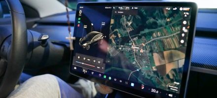 Many drivers think touchscreen dashboards are a safety issue