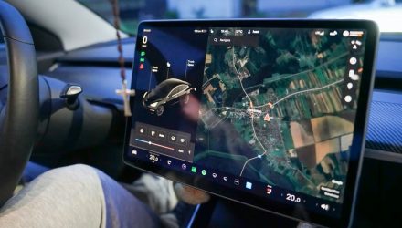 Many drivers think touchscreen dashboards are a safety issue