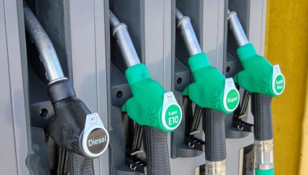 Government extends Fuel Duty cut and hauliers get tax relief