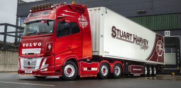 Stuart Harvey Transport adds new FH Aero 500 tractor unit