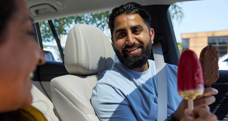 Free Ice Cream With Every AION V Test Drive — One of Britain's Coolest EV Experiences