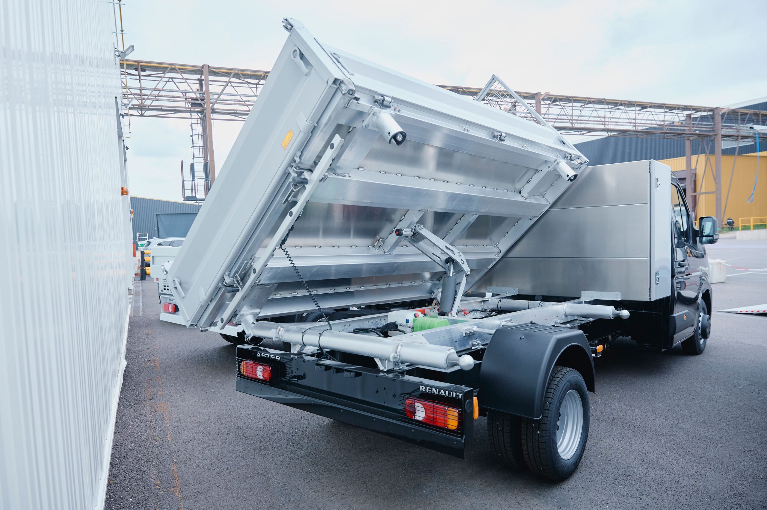 Renault launches 'converted by Renault' LCV conversion programme