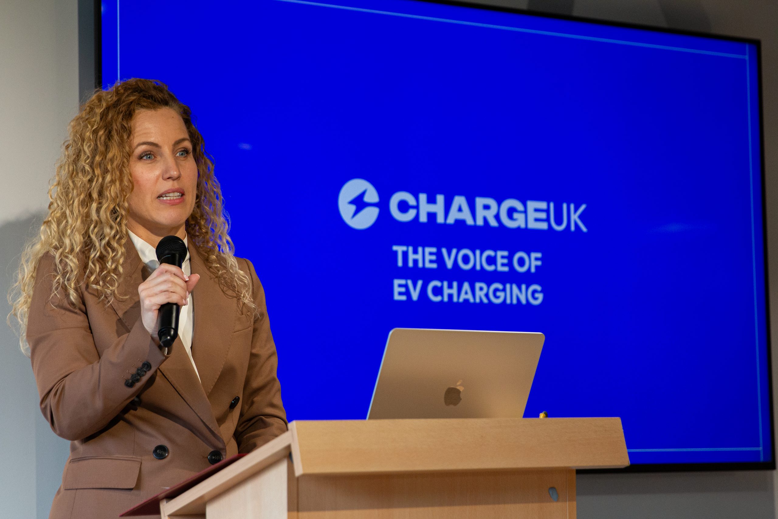 UK EV Charging Sector Set to Add £15.5 Billion