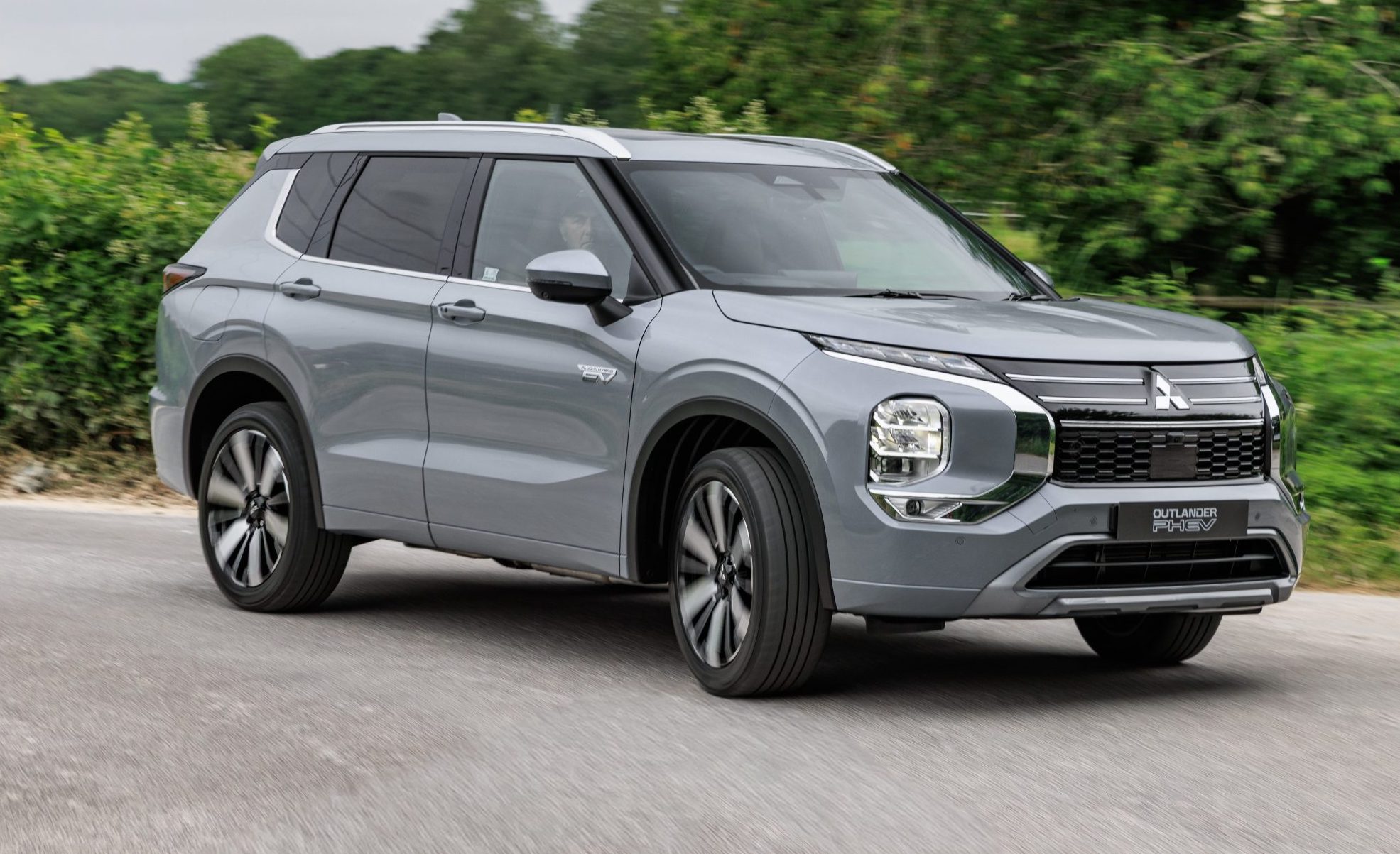 Mitsubishi launches new Outlander PHEV SUV