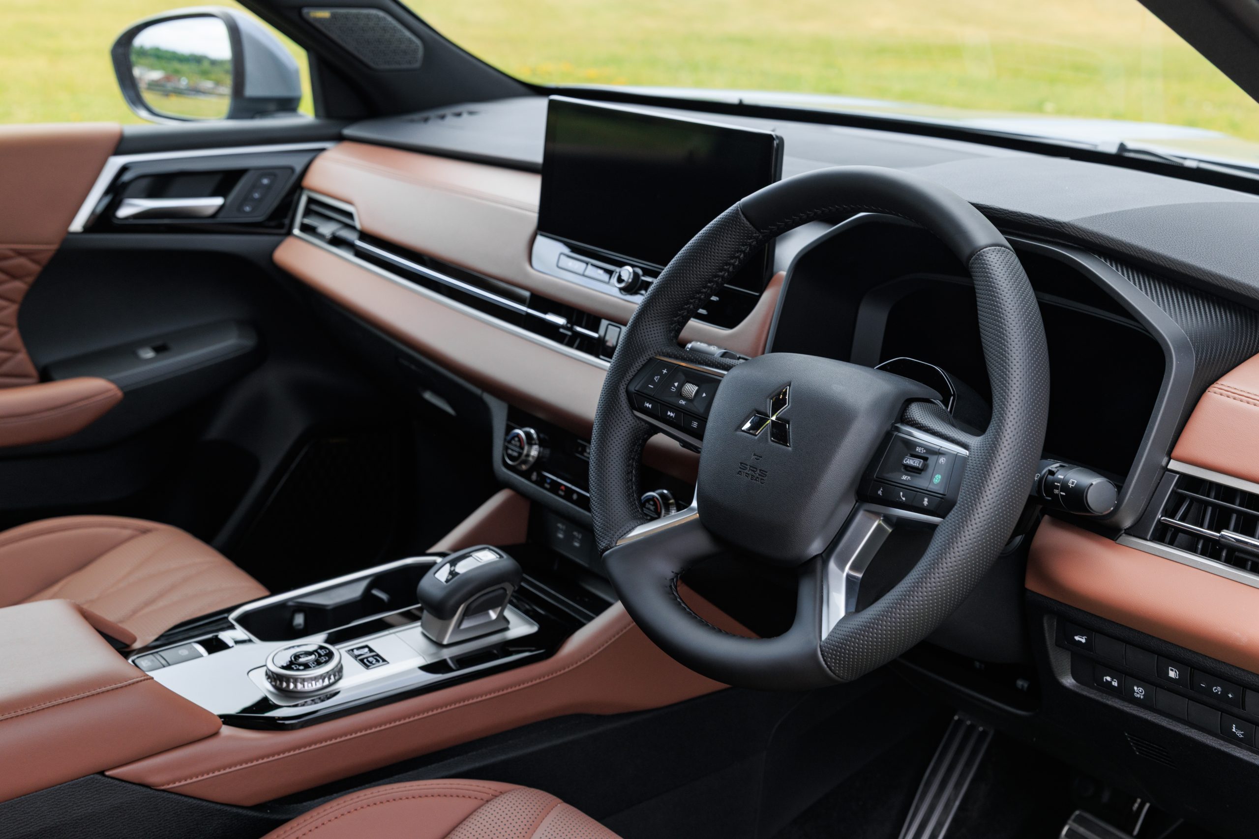 Mitsubishi launches new Outlander PHEV SUV