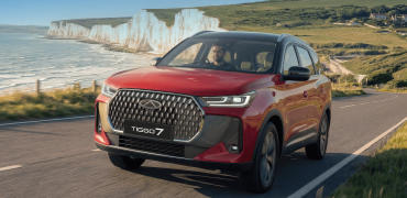 Why is Nissan planning to build cars for Chery