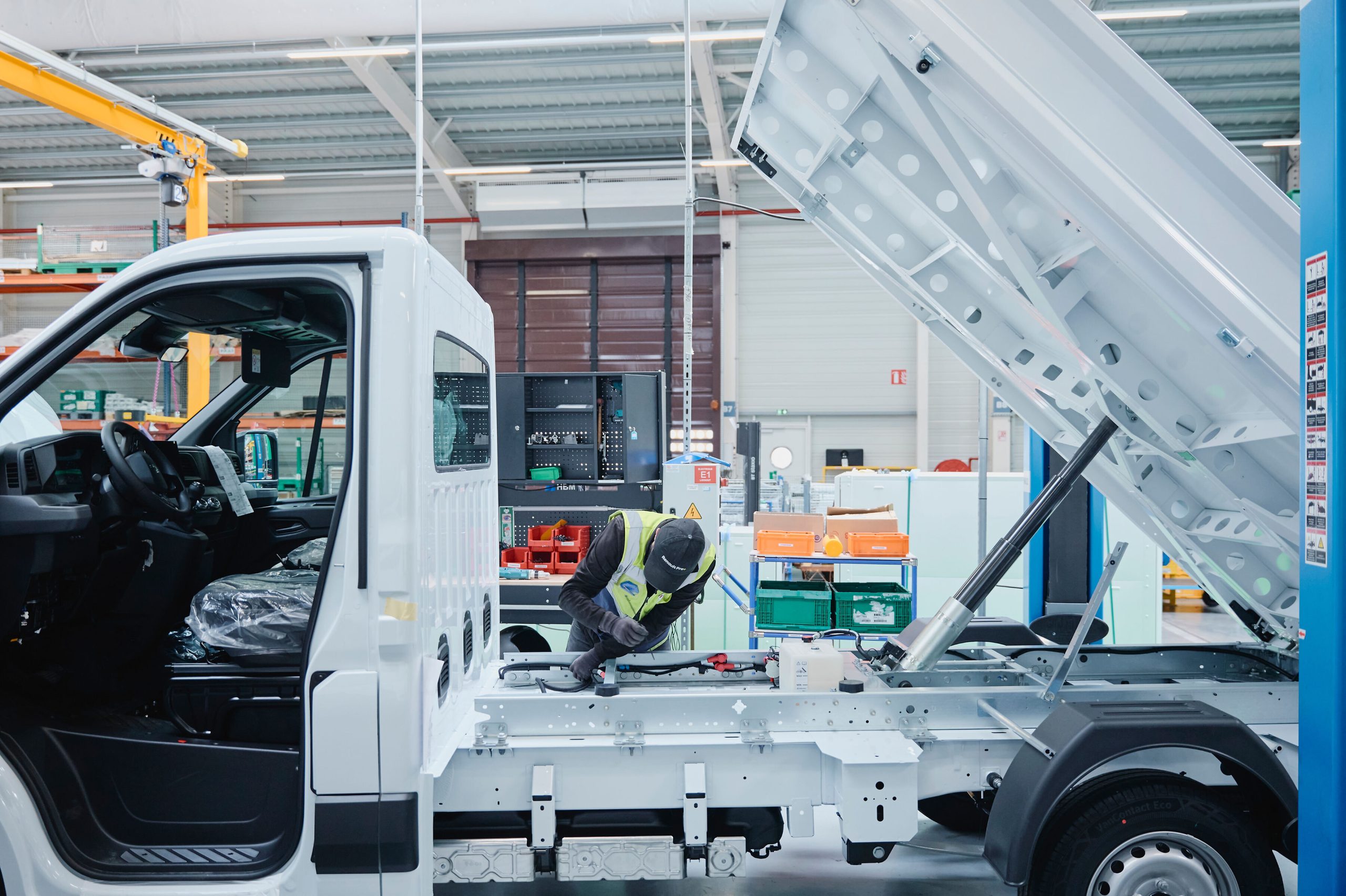 Renault launches 'converted by Renault' LCV conversion programme