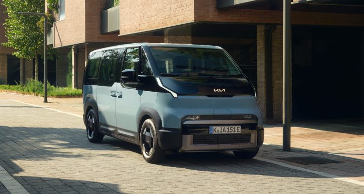 Kia expands PV5 range with new Passenger 7-Seat model
