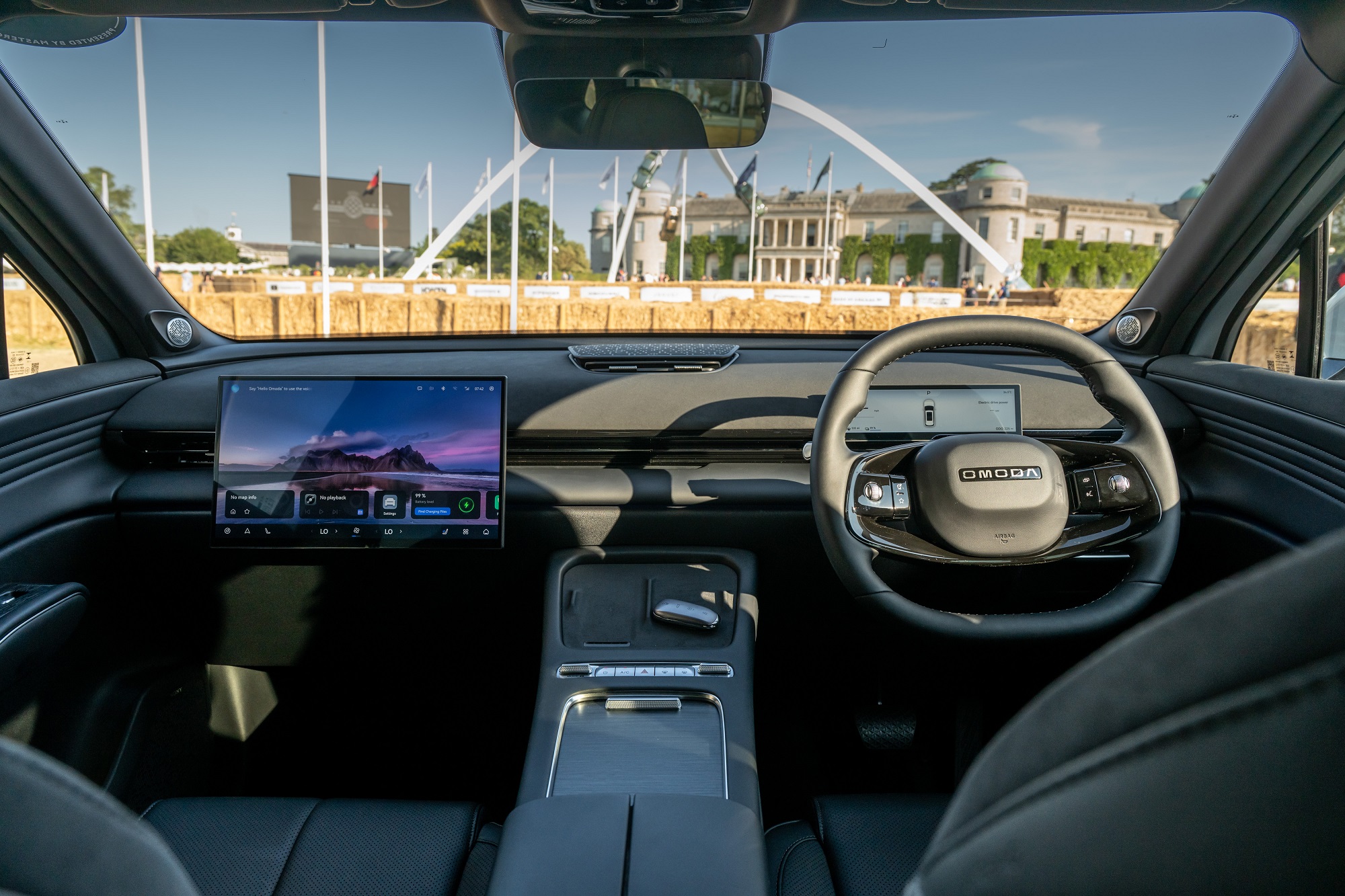 OMODA 7 SHS-P Noble Tech makes UK public debut