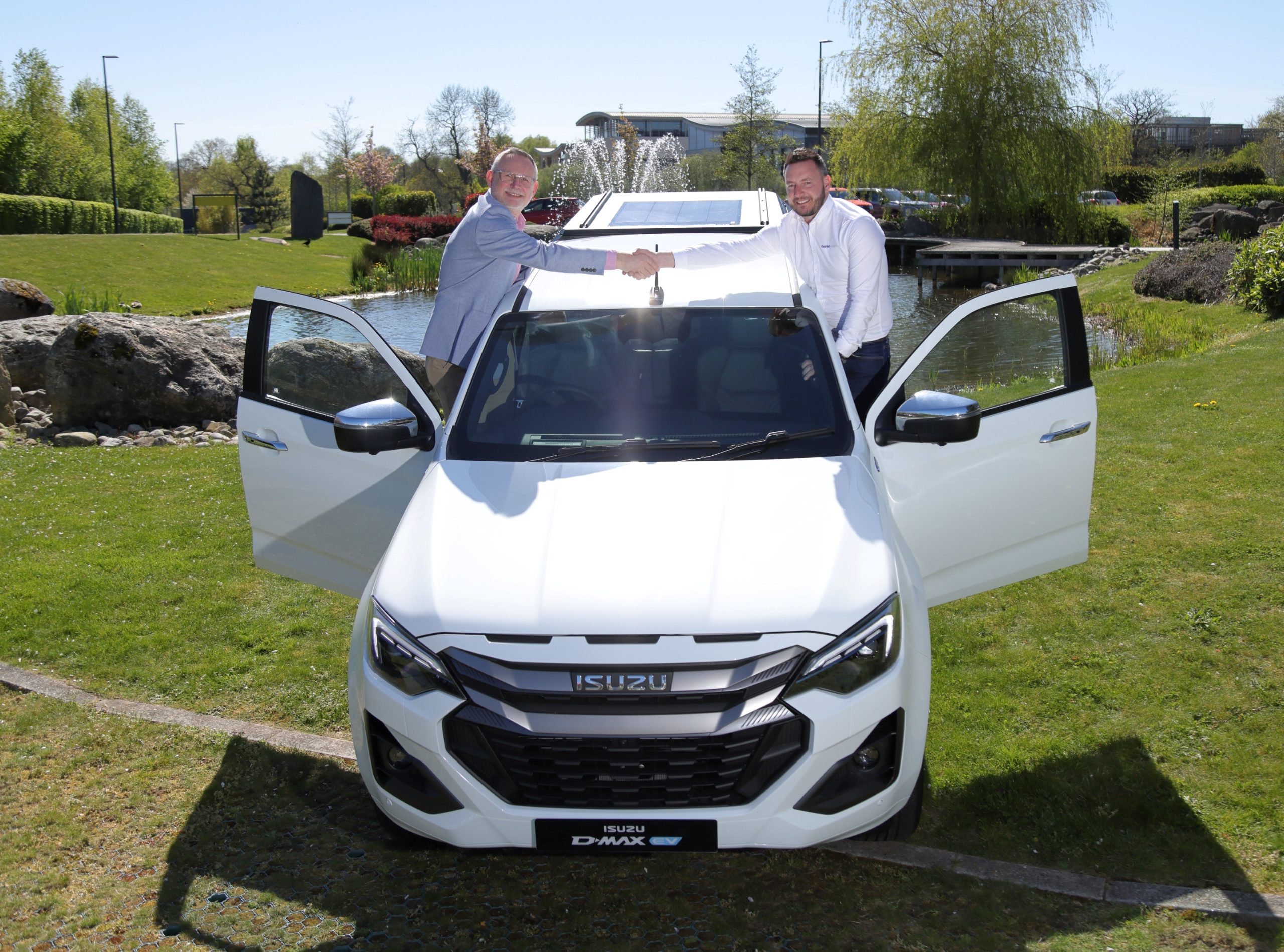 Isuzu and Genie Insights offer solar solution on D-Max EV