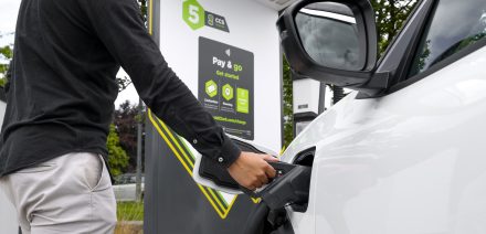 Arnold Clark Charge joins Radius EV network