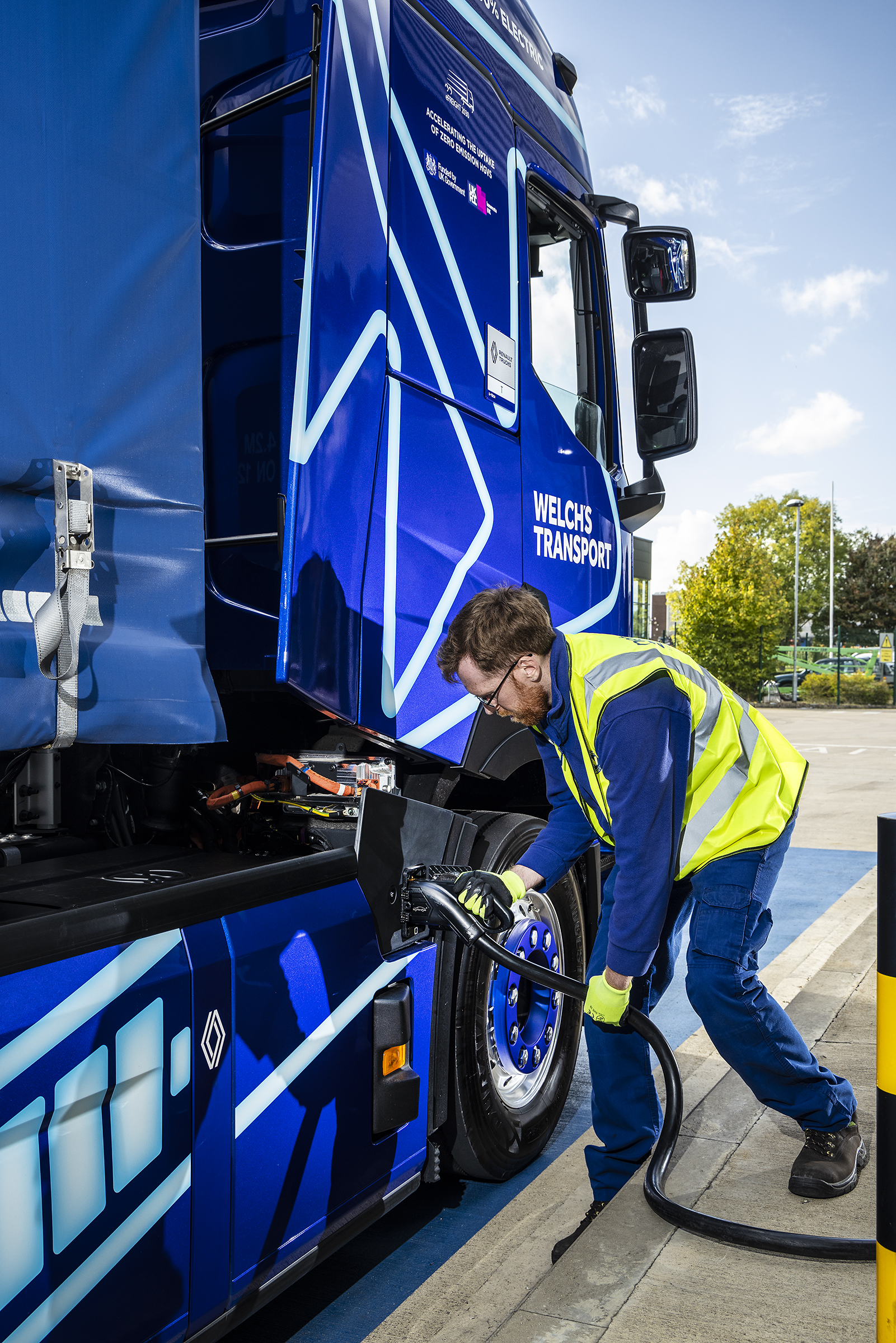 Grid connection delays threaten electric HGV rollout, warns TwentyForty
