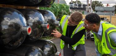 ULEMCo and Luxfer Gas Cylinders to advance hydrogen transport
