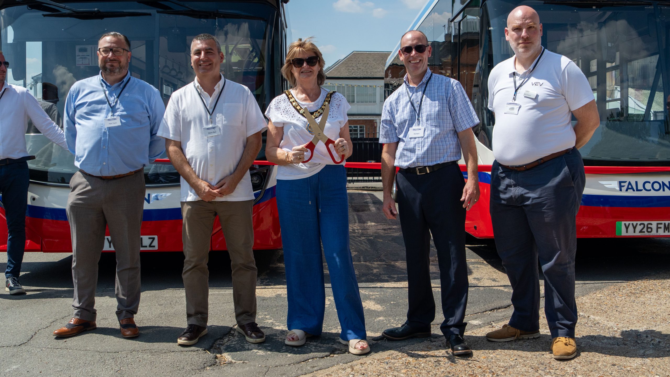 Falcon Buses unveils its new fleet of electric buses