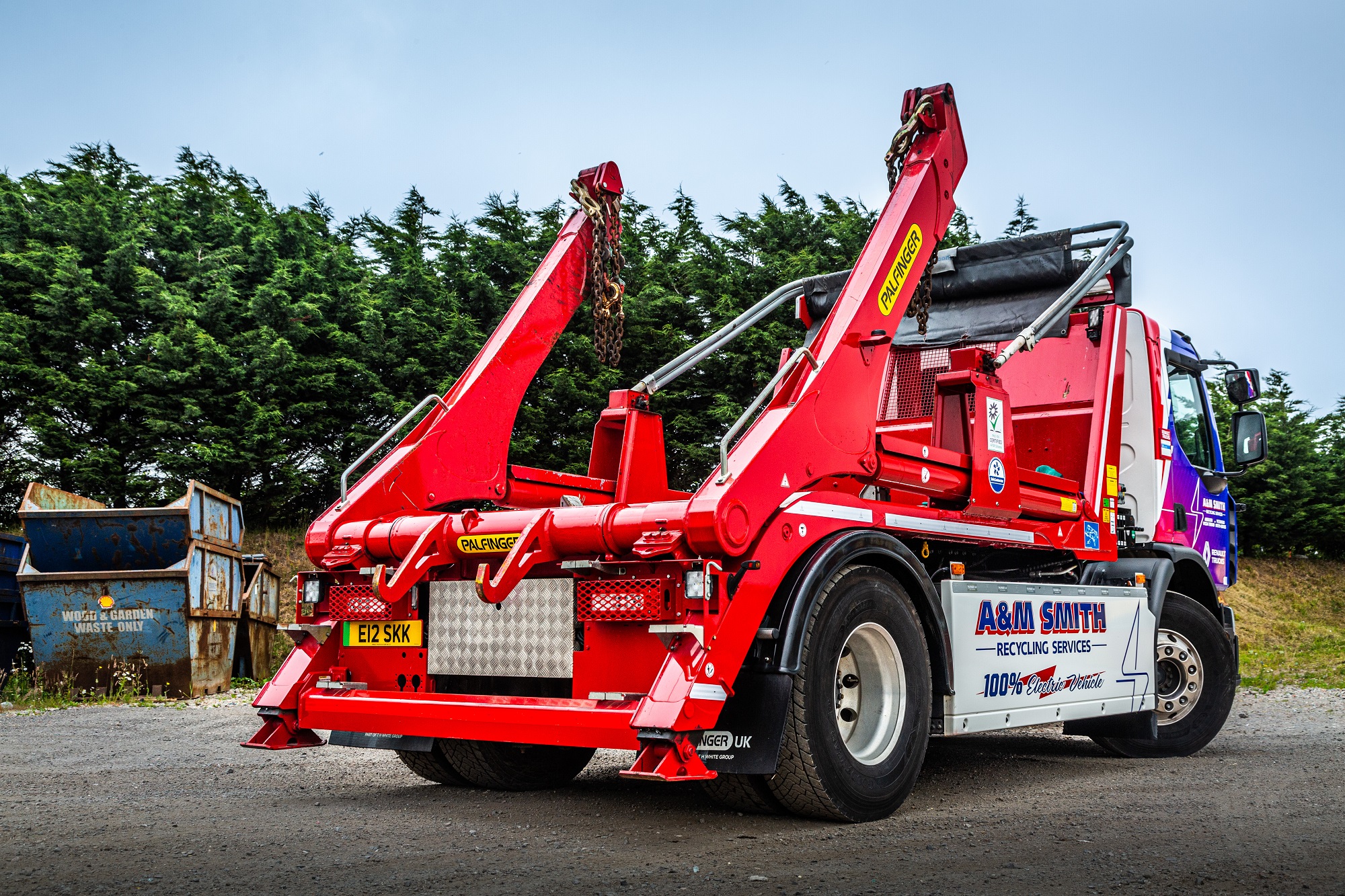 Scotland's first Renault Trucks electric skip loader