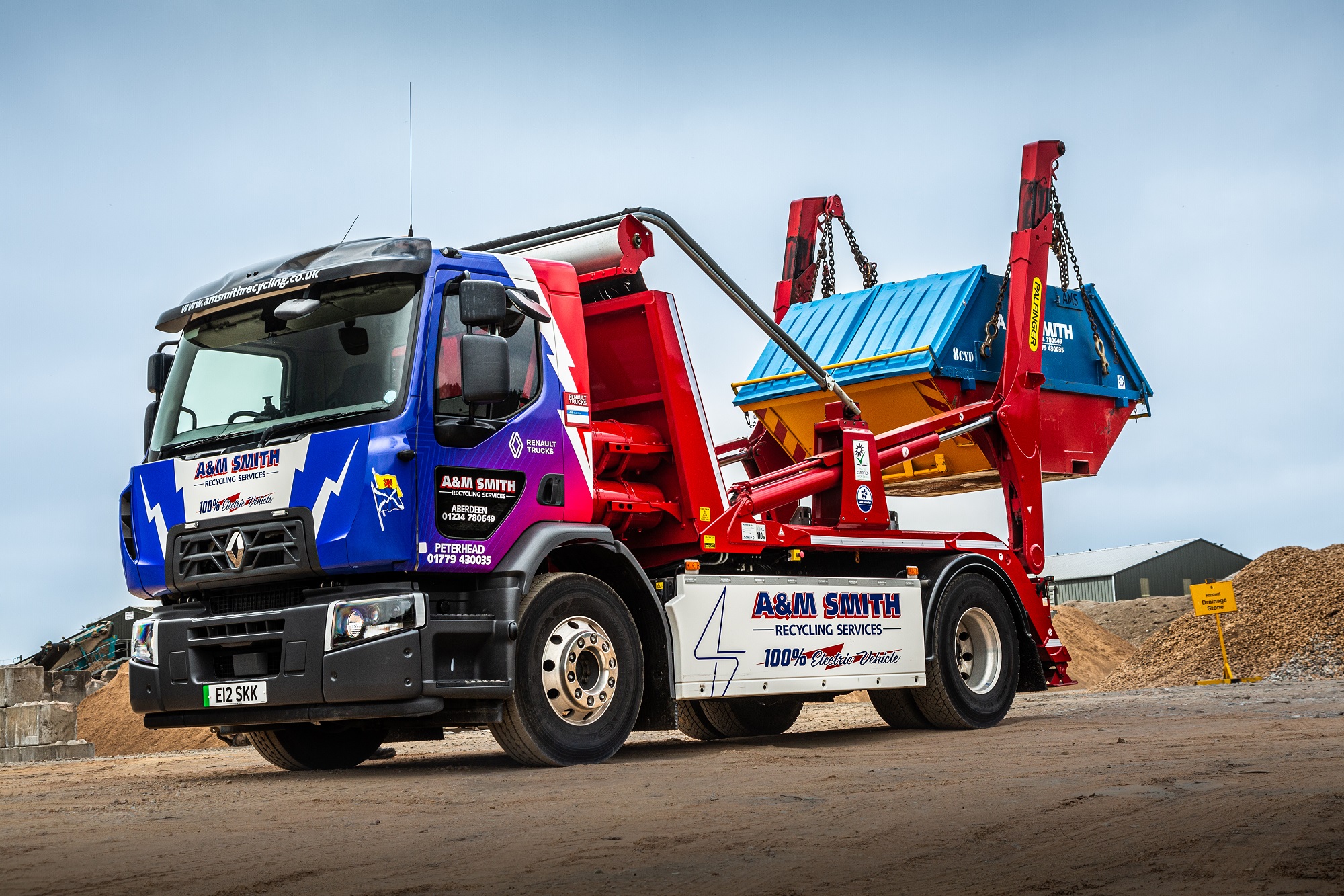 Scotland's first Renault Trucks electric skip loader