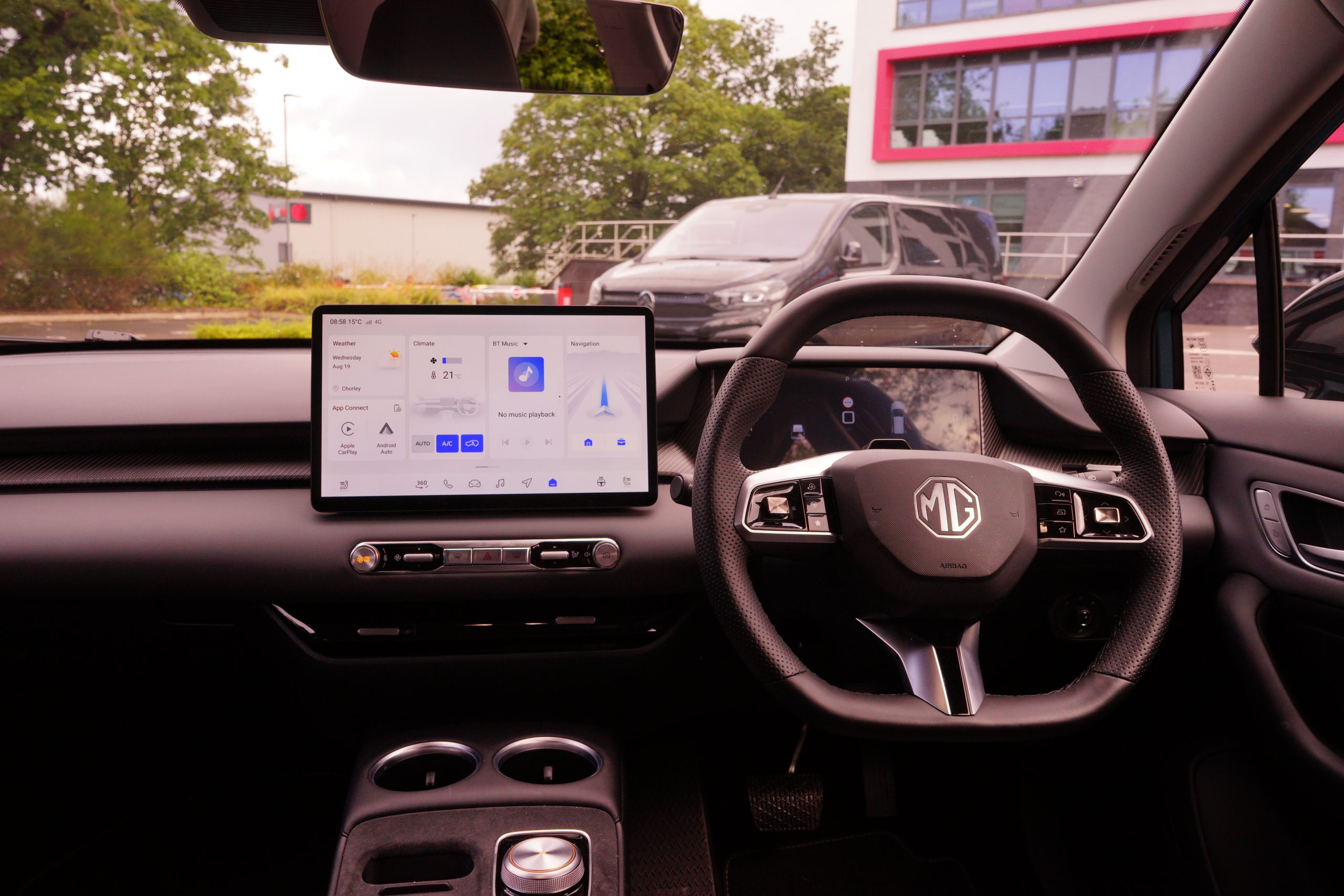 MG4 EV Extended Range: A fun, affordable fleet EV