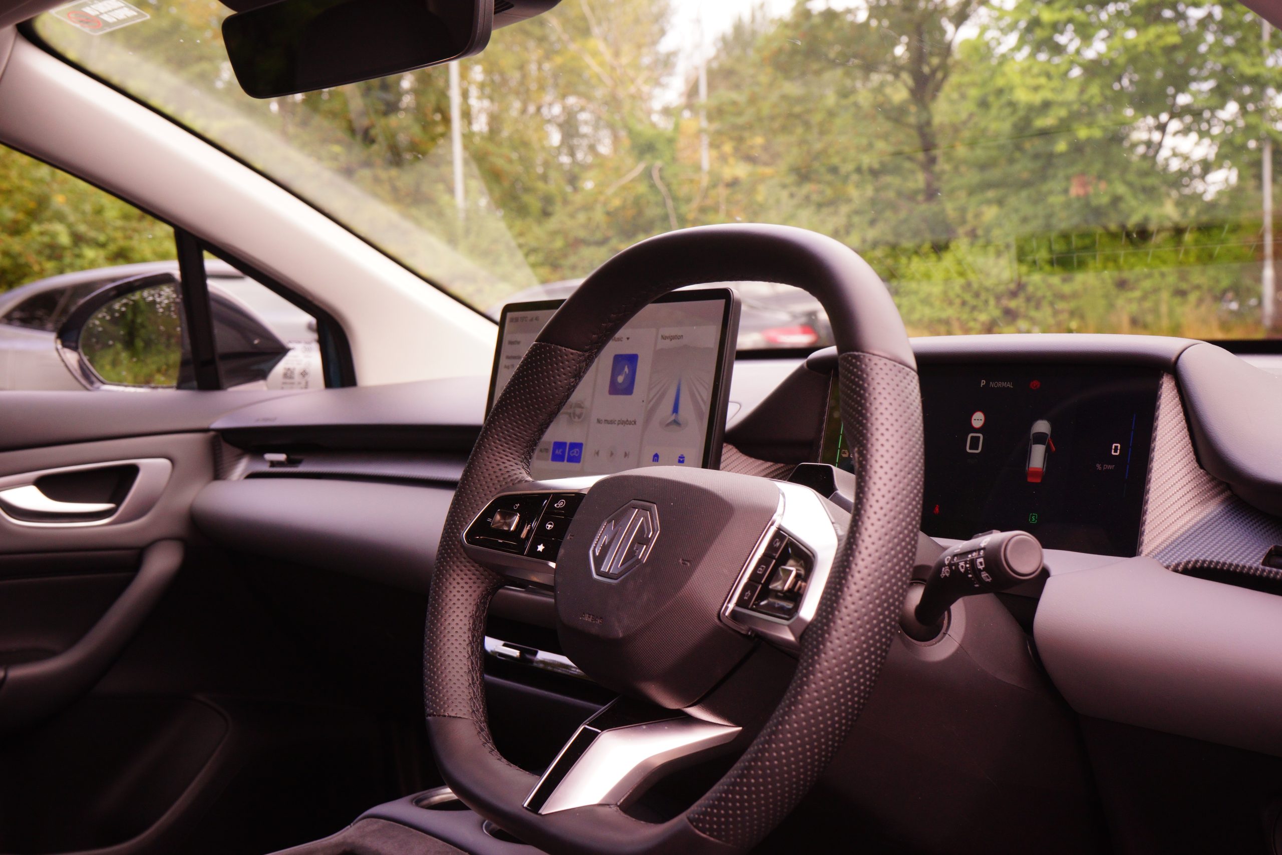 MG4 EV Extended Range: A fun, affordable fleet EV