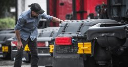Depositphotos_304270200_XL_Truck Inspection The hidden cost to fleets of undocumented vehicle damage