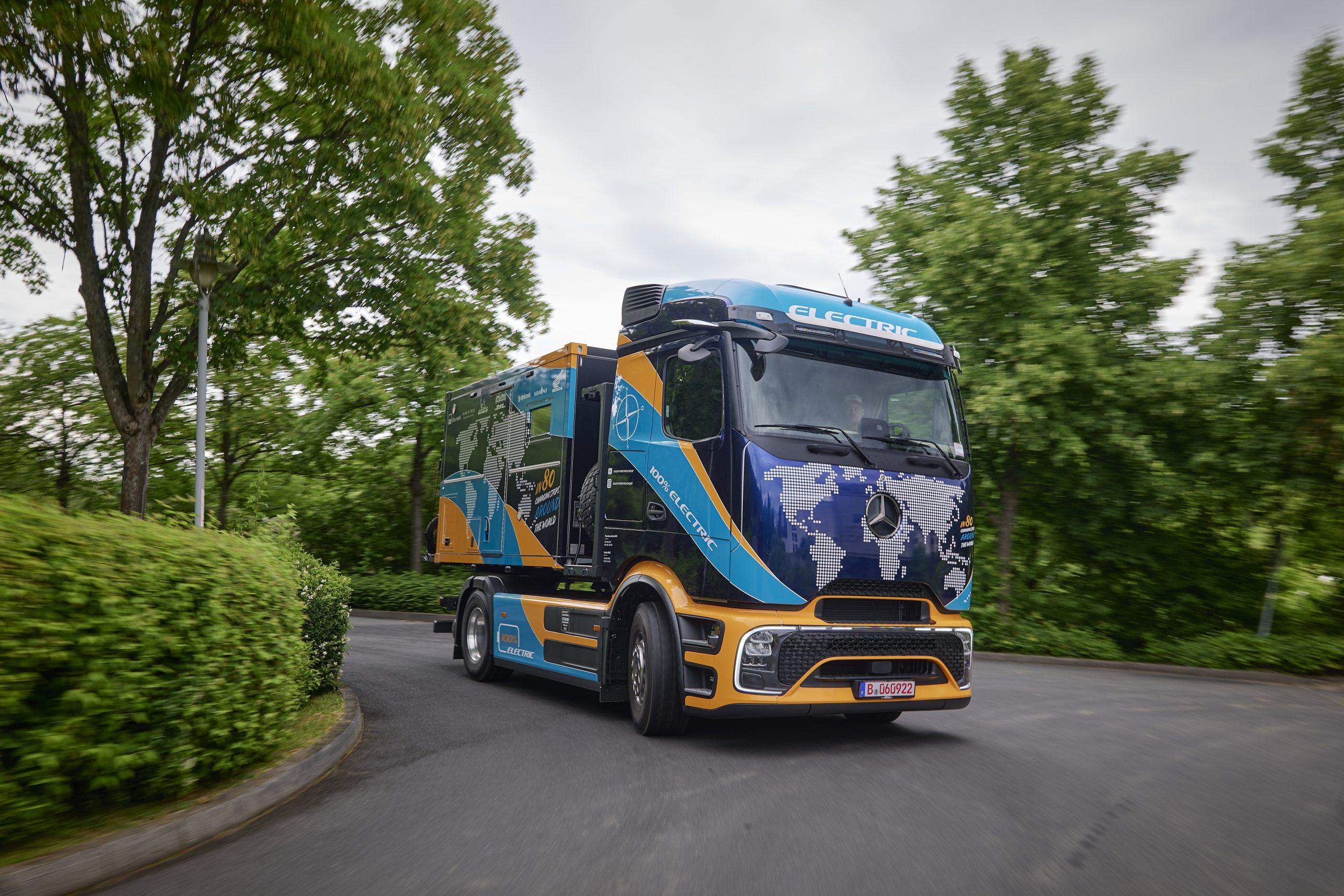 Elektrotrucker begins first global electric truck journey in eActros 600